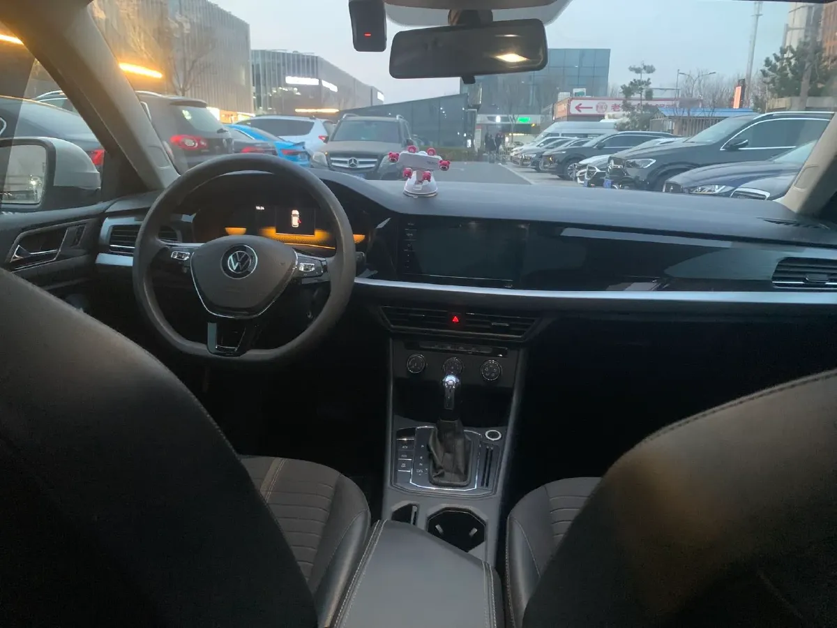 2021 Volkswagen Lavida 1.5L 113HP L4 6AT,autocango,china used car exporter,china ev exporter,chinese used car exporter,chinese used ev exporter