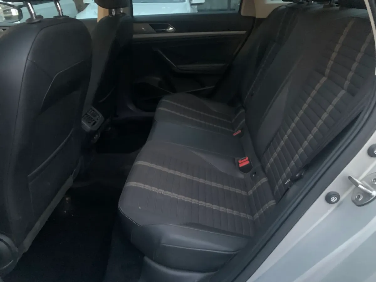 2021 Volkswagen Lavida 1.5L 113HP L4 6AT,autocango,china used car exporter,china ev exporter,chinese used car exporter,chinese used ev exporter