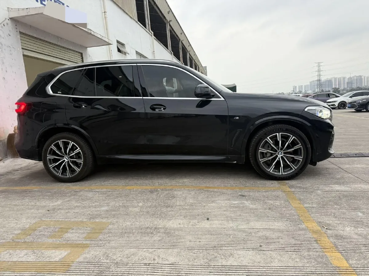 2021 BMW X5 3.0T 340HP L6 8AT,autocango,china used car exporter,china ev exporter,chinese used car exporter,chinese used ev exporter