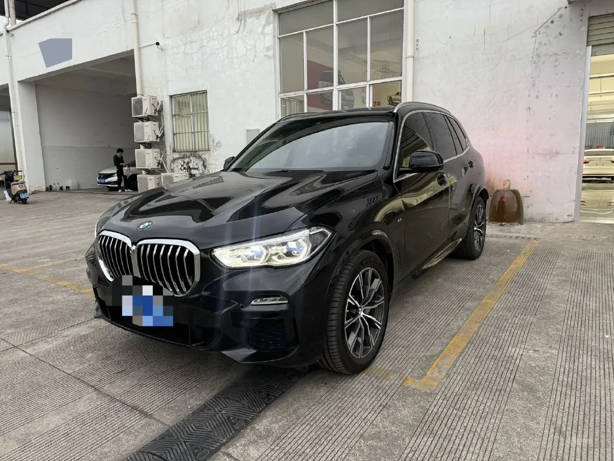 2021 BMW X5 3.0T 340HP L6 8AT,autocango,china used car exporter,china ev exporter,chinese used car exporter,chinese used ev exporter