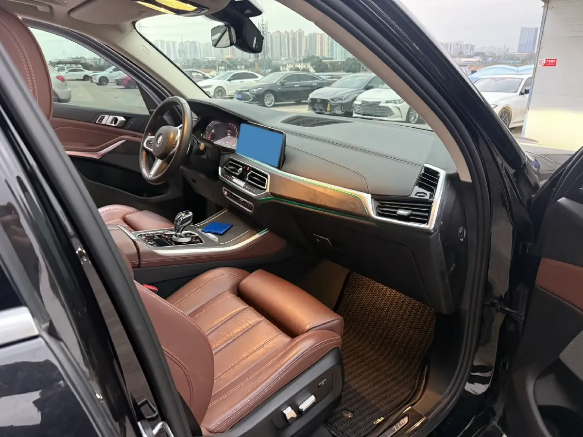 2021 BMW X5 3.0T 340HP L6 8AT,autocango,china used car exporter,china ev exporter,chinese used car exporter,chinese used ev exporter