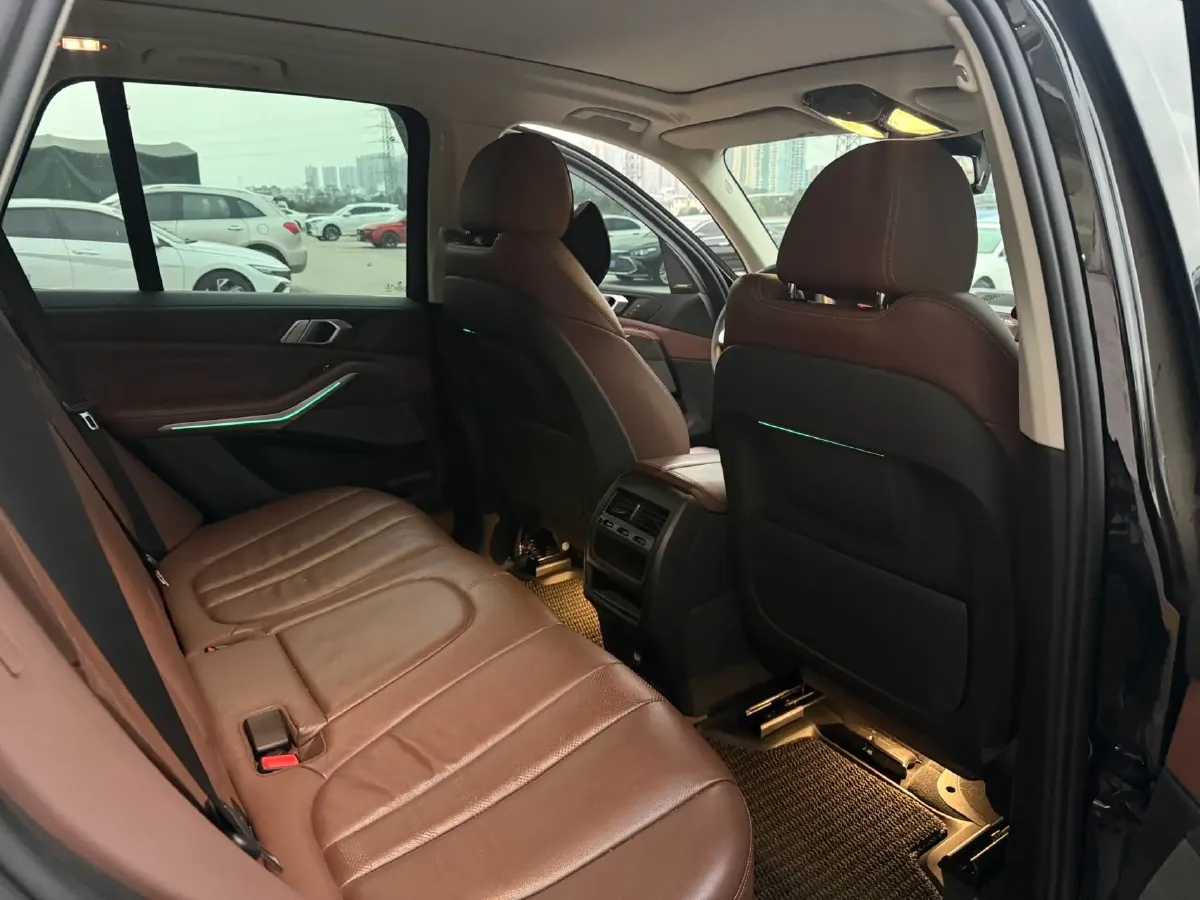 2021 BMW X5 3.0T 340HP L6 8AT,autocango,china used car exporter,china ev exporter,chinese used car exporter,chinese used ev exporter