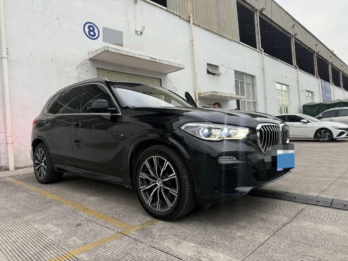 2021 BMW X5 3.0T 340HP L6 8AT,autocango,china used car exporter,china ev exporter,chinese used car exporter,chinese used ev exporter