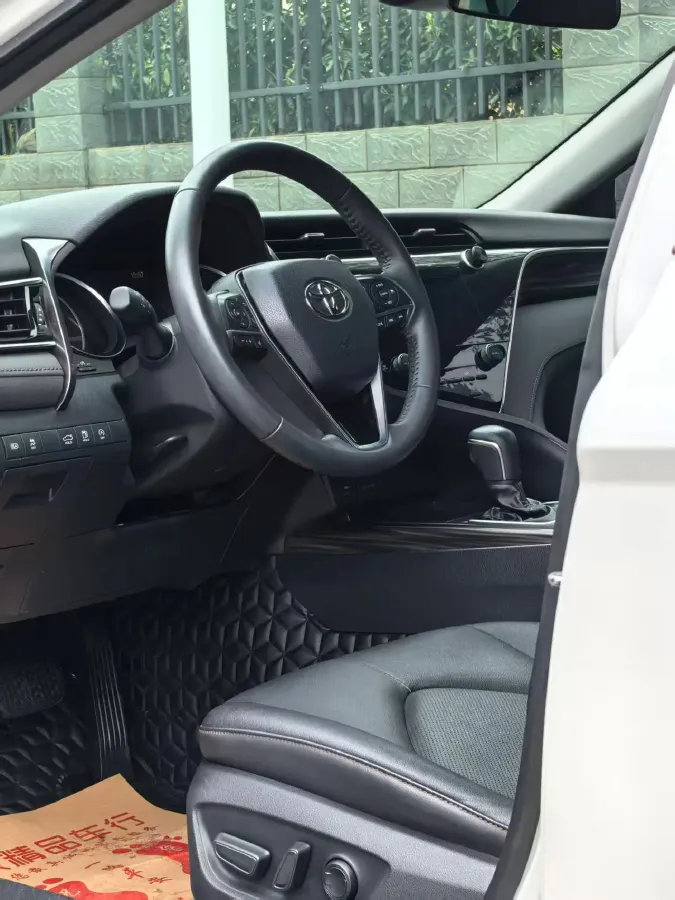 2019 Toyota Camry 2.0L 178HP L4 CVT,autocango,china used car exporter,china ev exporter,chinese used car exporter,chinese used ev exporter