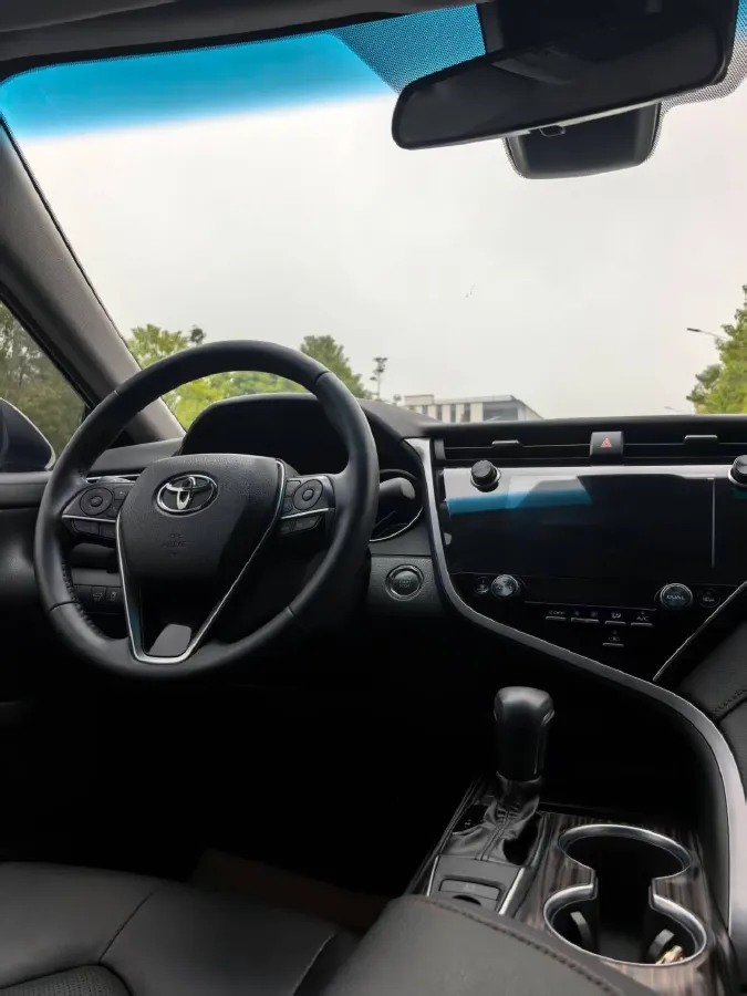 2019 Toyota Camry 2.0L 178HP L4 CVT,autocango,china used car exporter,china ev exporter,chinese used car exporter,chinese used ev exporter