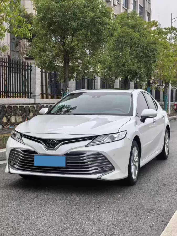 2019 Toyota Camry 2.0L 178HP L4 CVT,autocango,china used car exporter,china ev exporter,chinese used car exporter,chinese used ev exporter