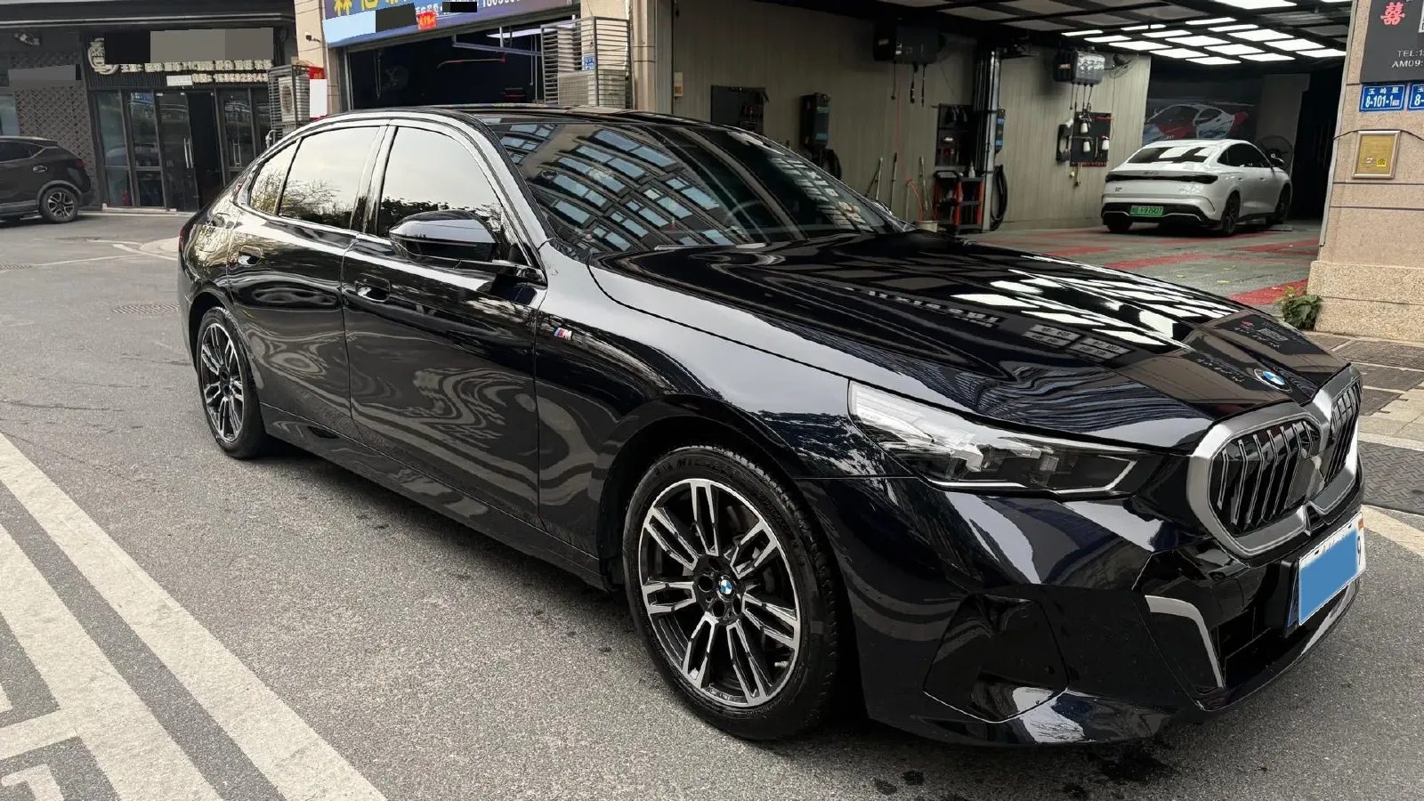 2024 BMW 5 Series 2.0T 258HP L4 8AT,autocango,china used car exporter,china ev exporter,chinese used car exporter,chinese used ev exporter