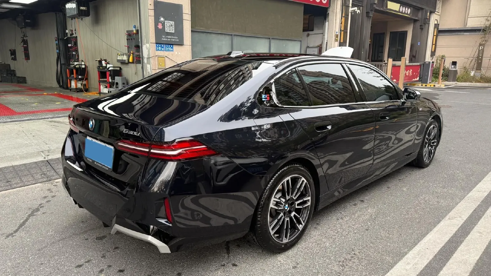 2024 BMW 5 Series 2.0T 258HP L4 8AT,autocango,china used car exporter,china ev exporter,chinese used car exporter,chinese used ev exporter