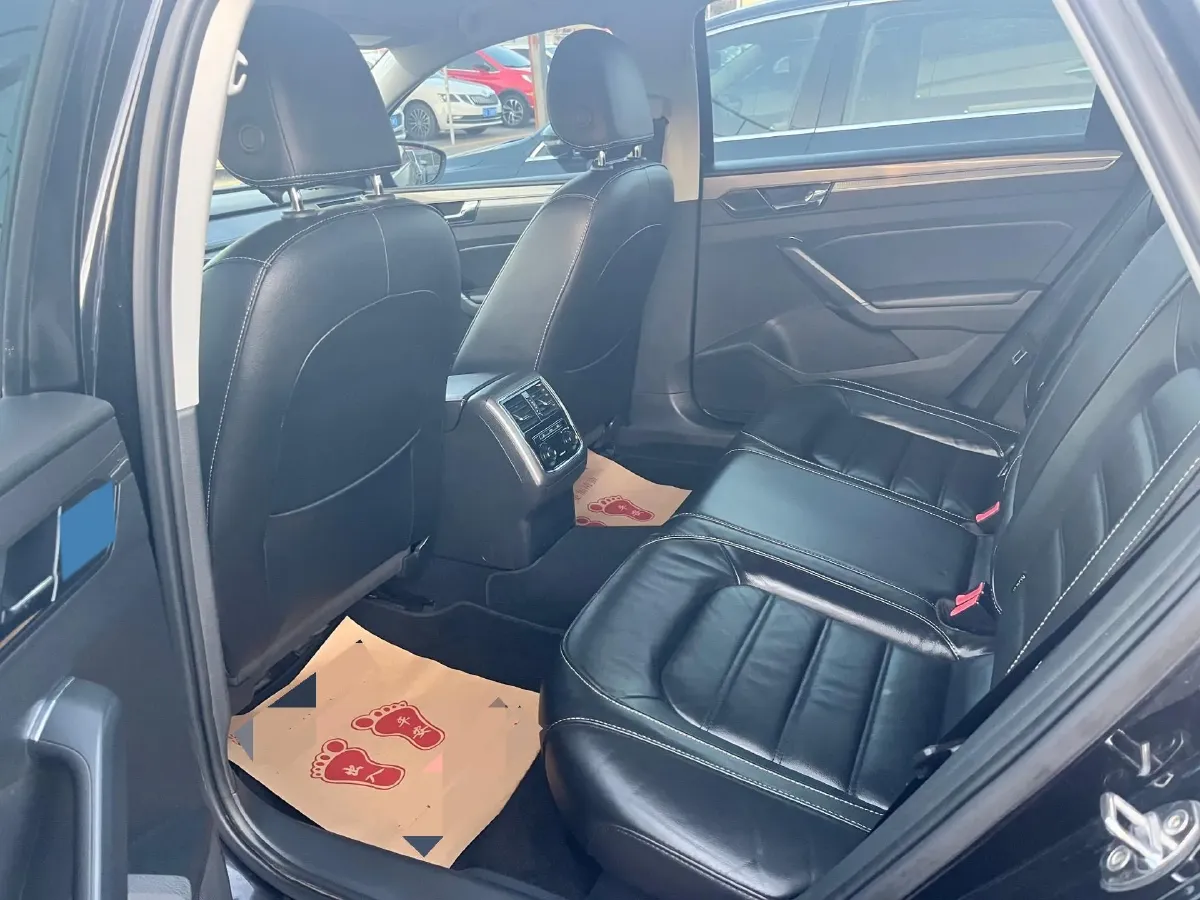 2017 Volkswagen Passat 1.8T 180HP L4 7DCT,autocango,china used car exporter,china ev exporter,chinese used car exporter,chinese used ev exporter