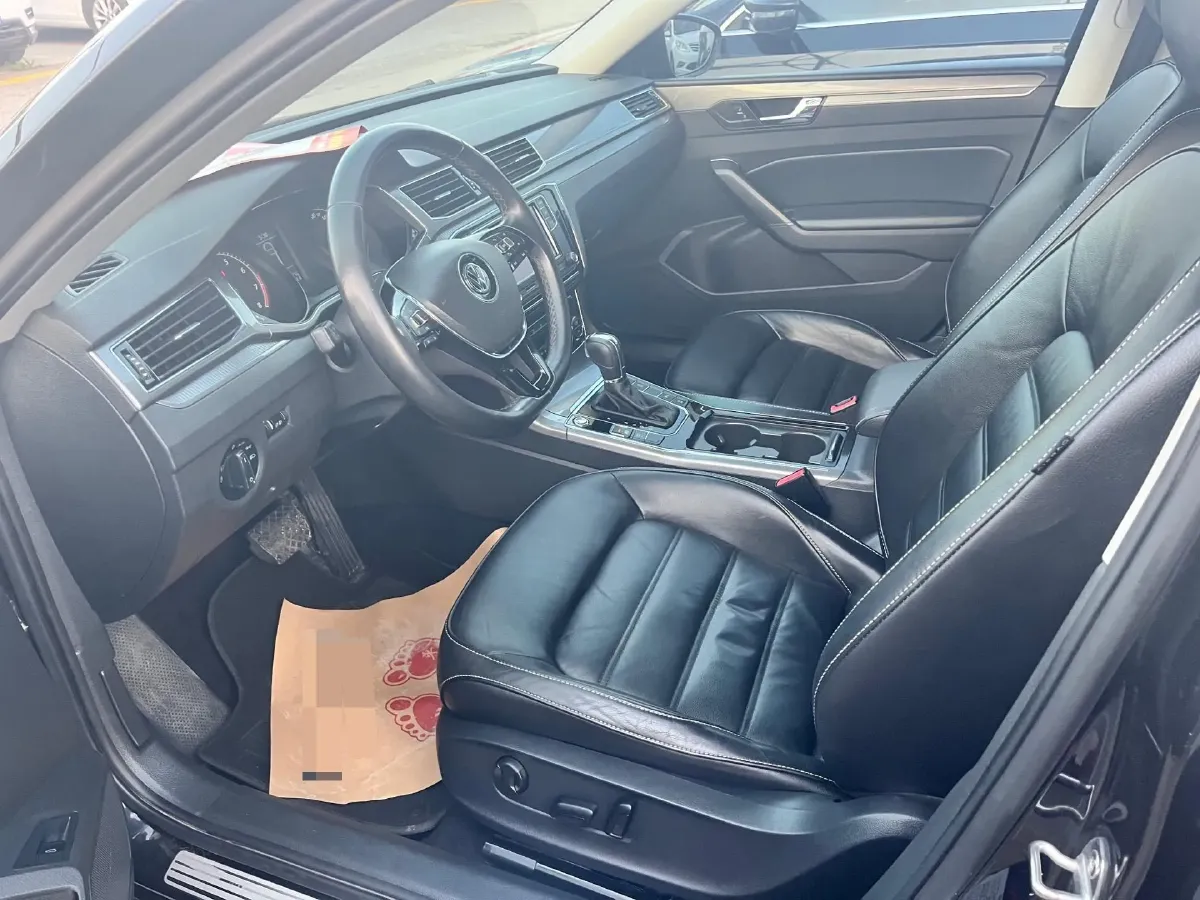 2017 Volkswagen Passat 1.8T 180HP L4 7DCT,autocango,china used car exporter,china ev exporter,chinese used car exporter,chinese used ev exporter