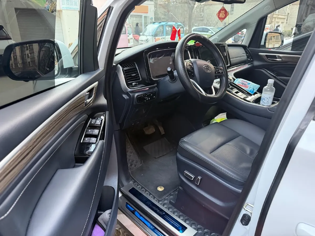 2023 GAC Trumpchi M8 2.0T 252HP L4 8AT,autocango,china used car exporter,china ev exporter,chinese used car exporter,chinese used ev exporter