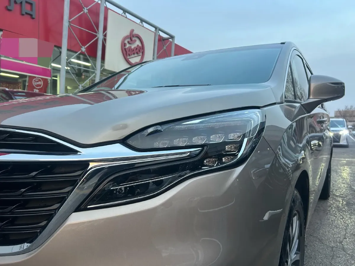 2022 Buick GL8 2.0T 237HP L4 9AT,autocango,china used car exporter,china ev exporter,chinese used car exporter,chinese used ev exporter