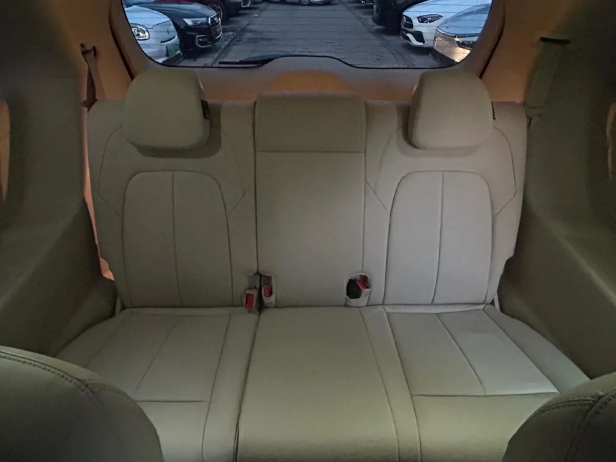 2022 Buick GL8 2.0T 237HP L4 9AT,autocango,china used car exporter,china ev exporter,chinese used car exporter,chinese used ev exporter