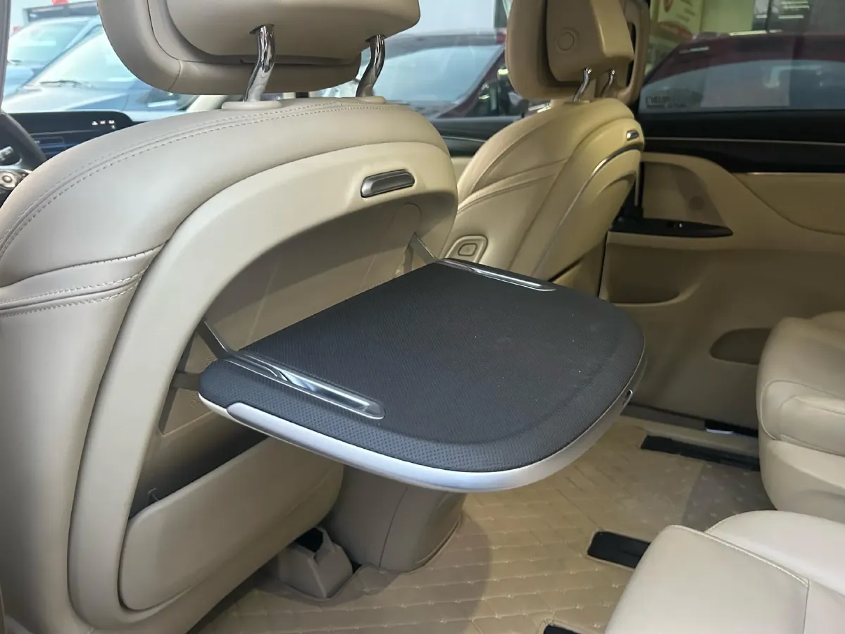 2022 Buick GL8 2.0T 237HP L4 9AT,autocango,china used car exporter,china ev exporter,chinese used car exporter,chinese used ev exporter