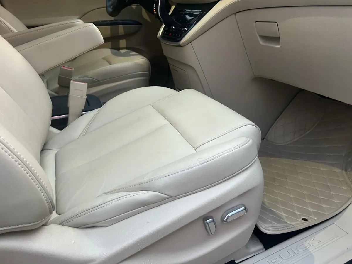 2022 Buick GL8 2.0T 237HP L4 9AT,autocango,china used car exporter,china ev exporter,chinese used car exporter,chinese used ev exporter