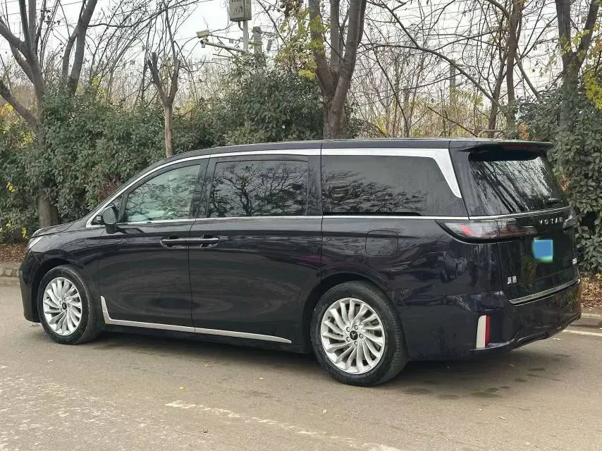 2022 Voyah Dream 1.5T 136HP L4 PHEV 25.57KWH,autocango,china used car exporter,china ev exporter,chinese used car exporter,chinese used ev exporter