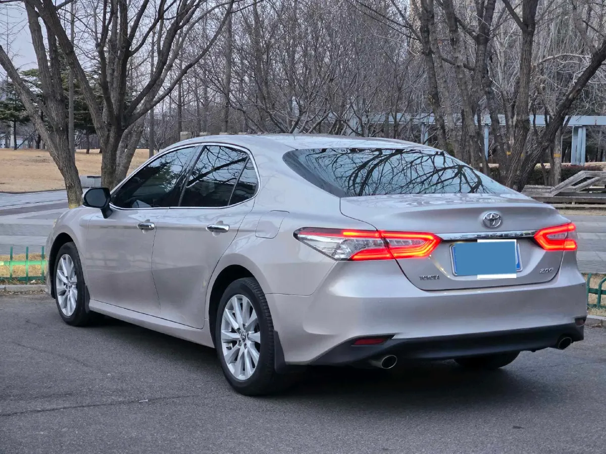 2018 Toyota Camry 2.0L 169HP L4 6AT,autocango,china used car exporter,china ev exporter,chinese used car exporter,chinese used ev exporter