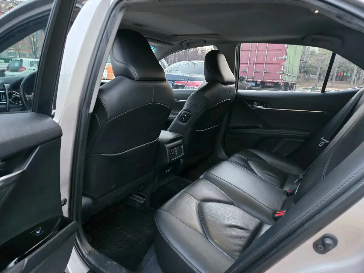 2018 Toyota Camry 2.0L 169HP L4 6AT,autocango,china used car exporter,china ev exporter,chinese used car exporter,chinese used ev exporter