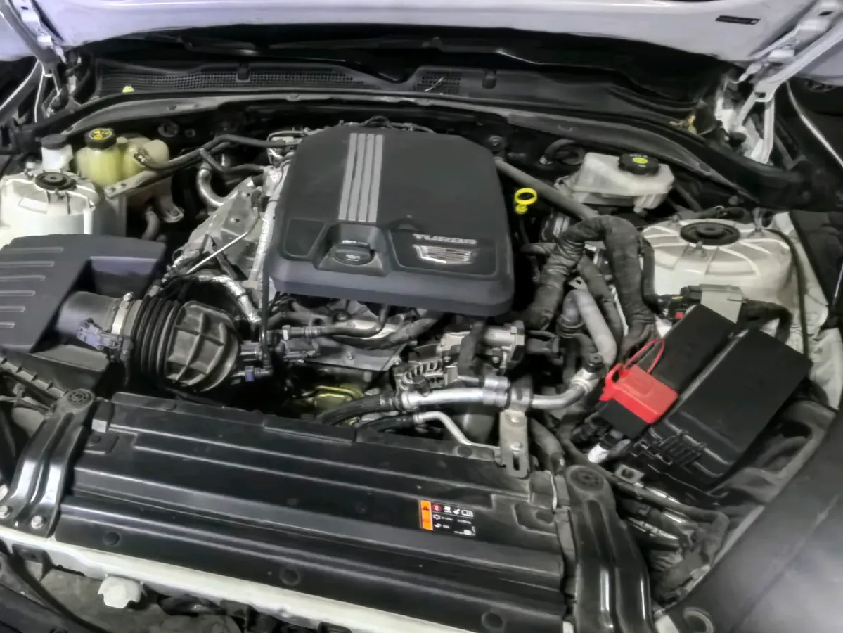 2021 Cadillac CT4 2.0T 237HP L4 8AT,autocango,china used car exporter,china ev exporter,chinese used car exporter,chinese used ev exporter