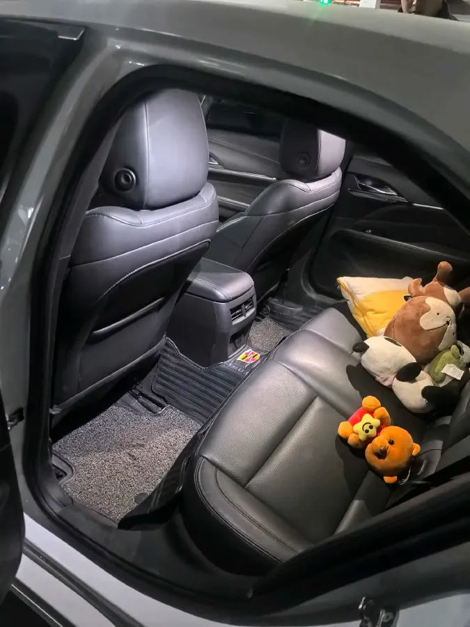 2021 Cadillac CT4 2.0T 237HP L4 8AT,autocango,china used car exporter,china ev exporter,chinese used car exporter,chinese used ev exporter