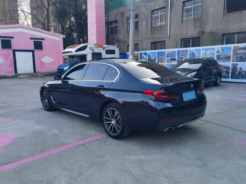 2022 BMW 5 Series 2.0T 184HP L4 8AT,autocango,china used car exporter,china ev exporter,chinese used car exporter,chinese used ev exporter