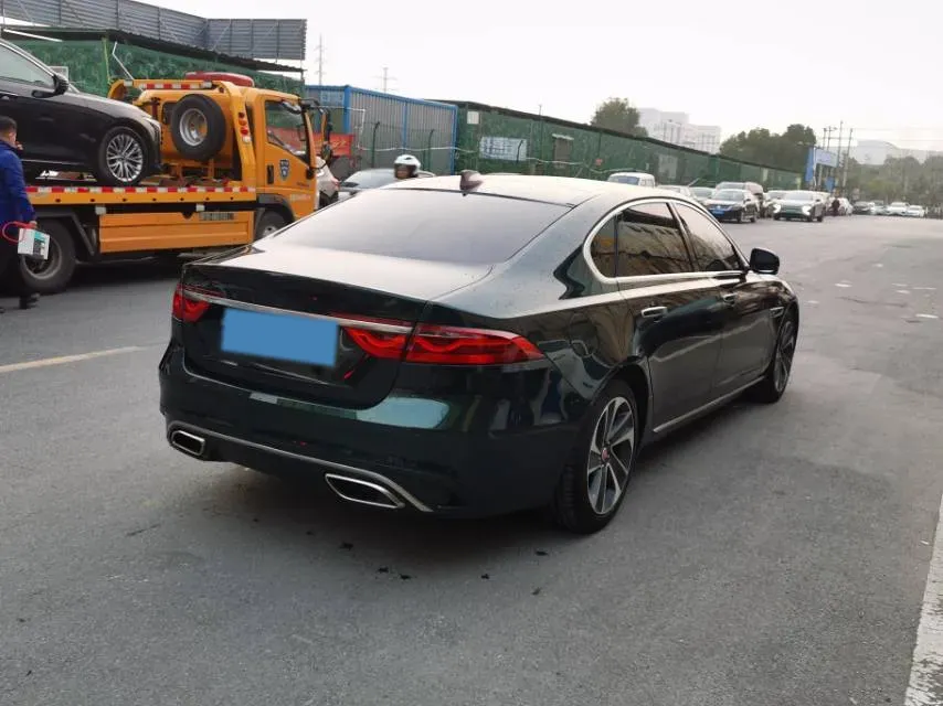 2022 Jaguar XFL 2.0T 200HP L4 8AT,autocango,china used car exporter,china ev exporter,chinese used car exporter,chinese used ev exporter