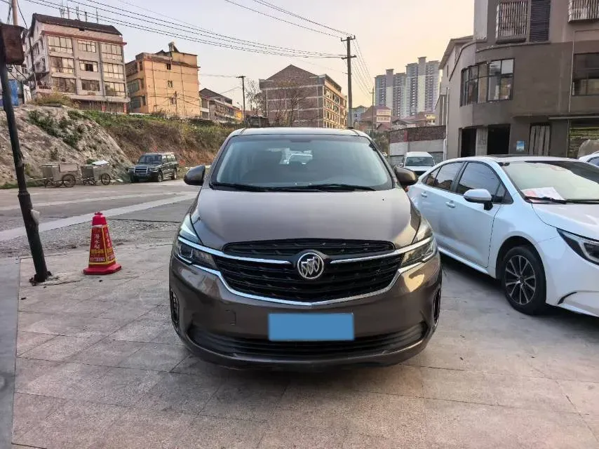 2022 Buick GL8 2.0T 237HP L4 9AT,autocango,china used car exporter,china ev exporter,chinese used car exporter,chinese used ev exporter