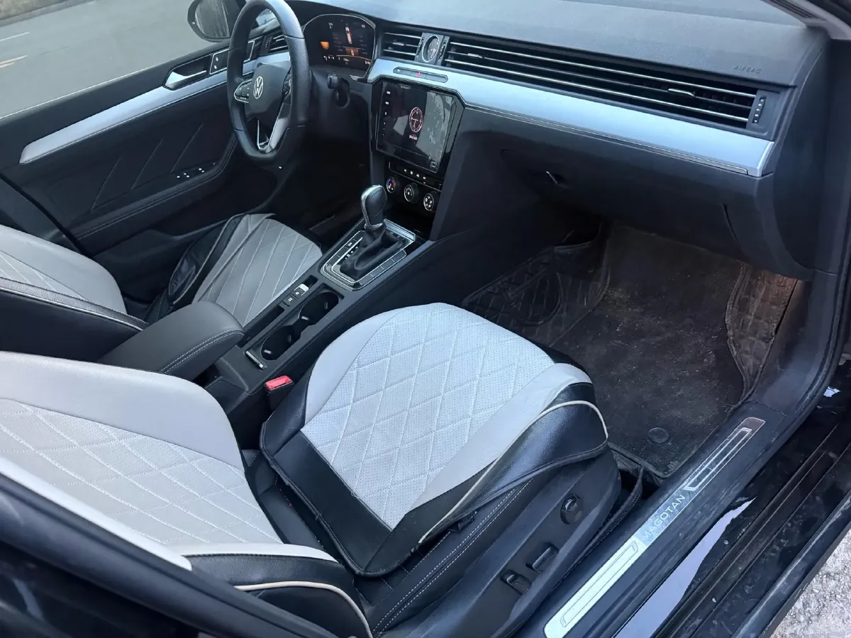 2023 Volkswagen Magotan 1.4T 150HP L4 7DCT,autocango,china used car exporter,china ev exporter,chinese used car exporter,chinese used ev exporter