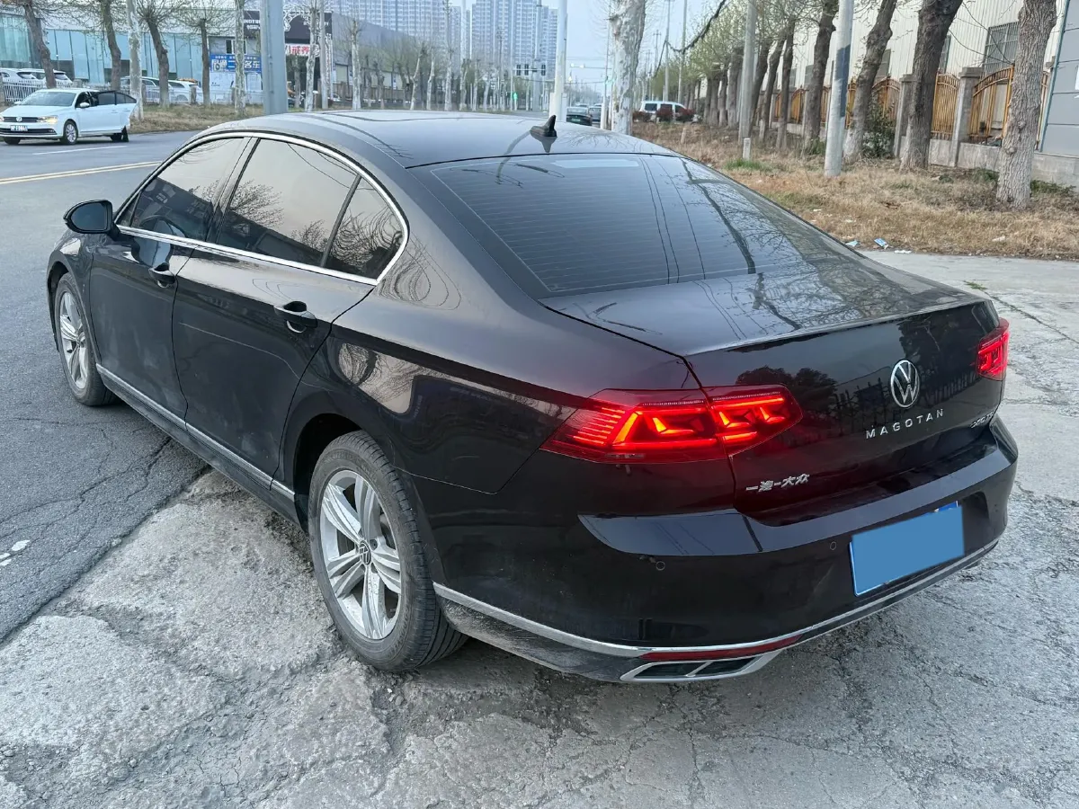 2023 Volkswagen Magotan 1.4T 150HP L4 7DCT,autocango,china used car exporter,china ev exporter,chinese used car exporter,chinese used ev exporter