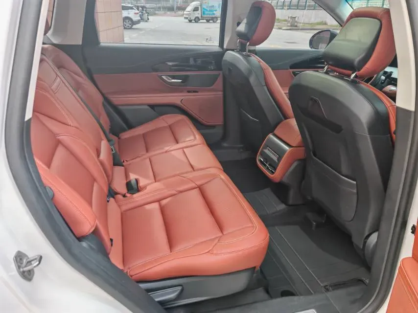 2025 Lincoln Nautilus 2.0T 282HP L4 E-CVT Hybrid,autocango,china used car exporter,china ev exporter,chinese used car exporter,chinese used ev exporter