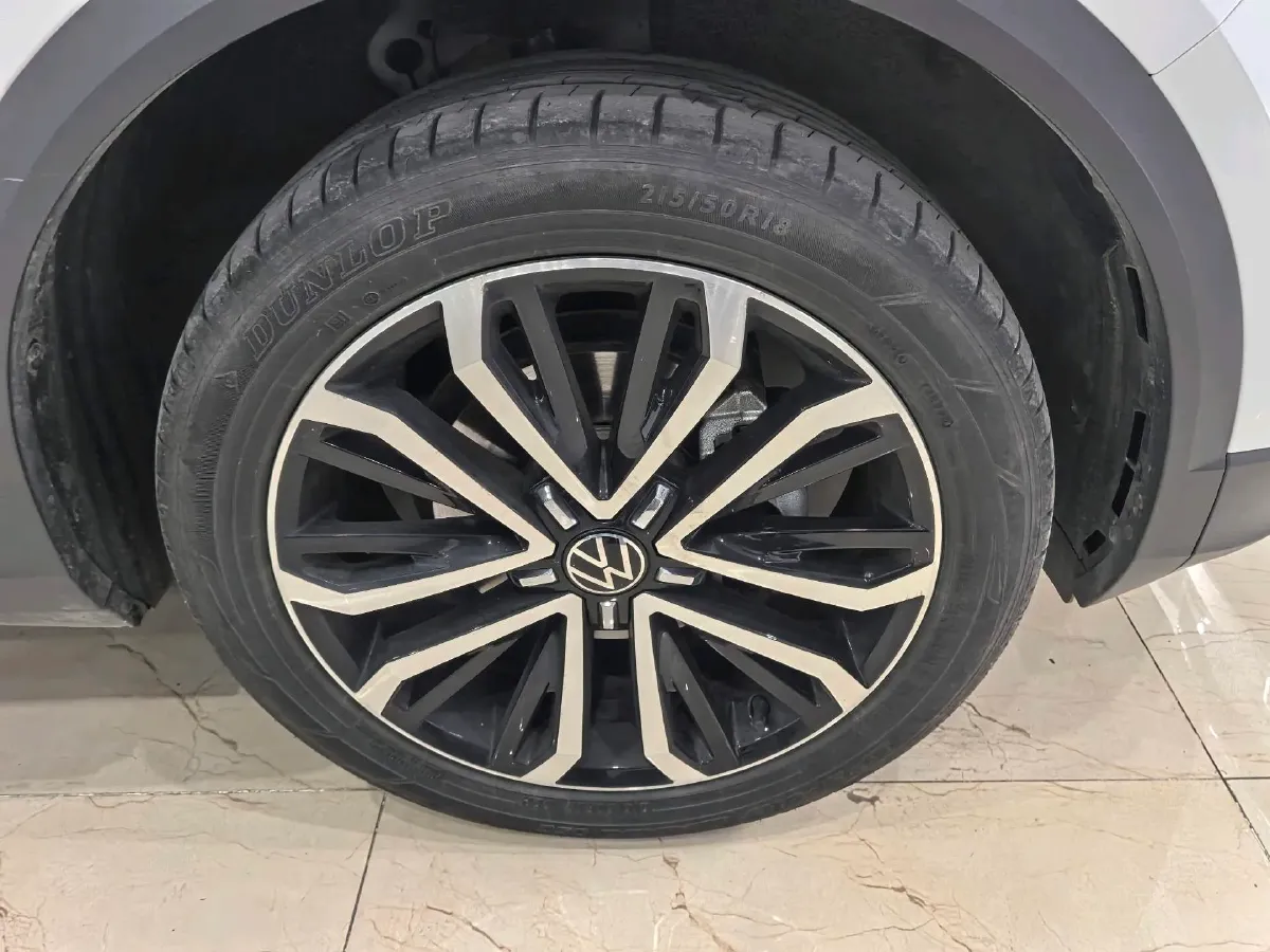 2022 Volkswagen T-Roc 1.4T 150HP L4 7DCT,autocango,china used car exporter,china ev exporter,chinese used car exporter,chinese used ev exporter