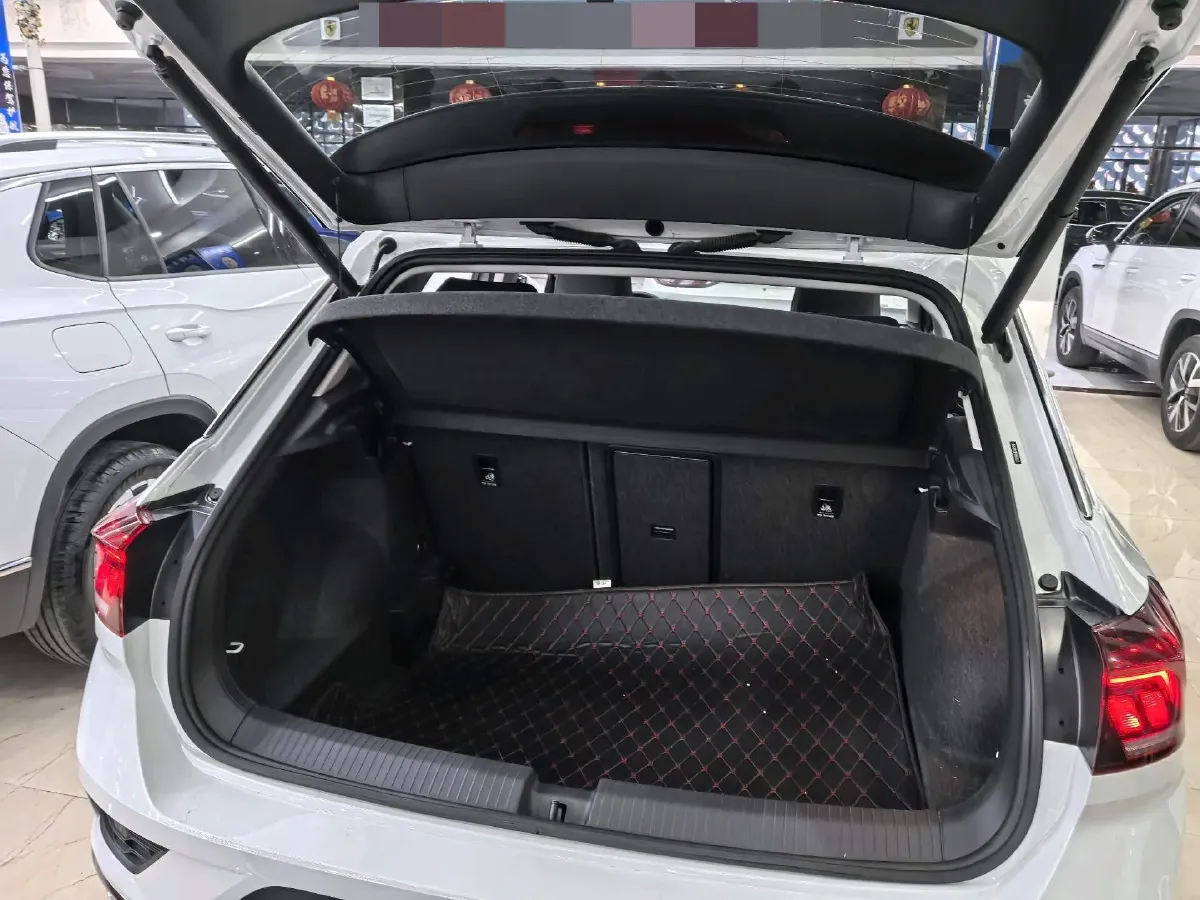 2022 Volkswagen T-Roc 1.4T 150HP L4 7DCT,autocango,china used car exporter,china ev exporter,chinese used car exporter,chinese used ev exporter