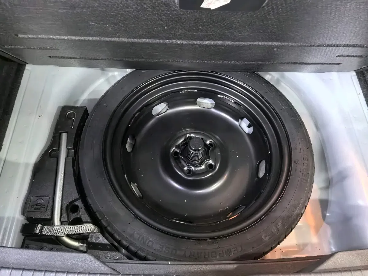 2022 Volkswagen T-Roc 1.4T 150HP L4 7DCT,autocango,china used car exporter,china ev exporter,chinese used car exporter,chinese used ev exporter