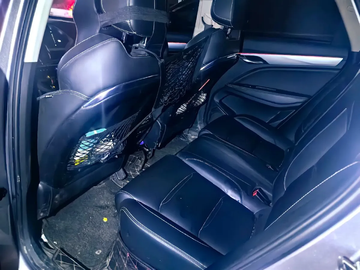 2020 Roewe RX5 1.5T 169HP L4 7DCT,autocango,china used car exporter,china ev exporter,chinese used car exporter,chinese used ev exporter