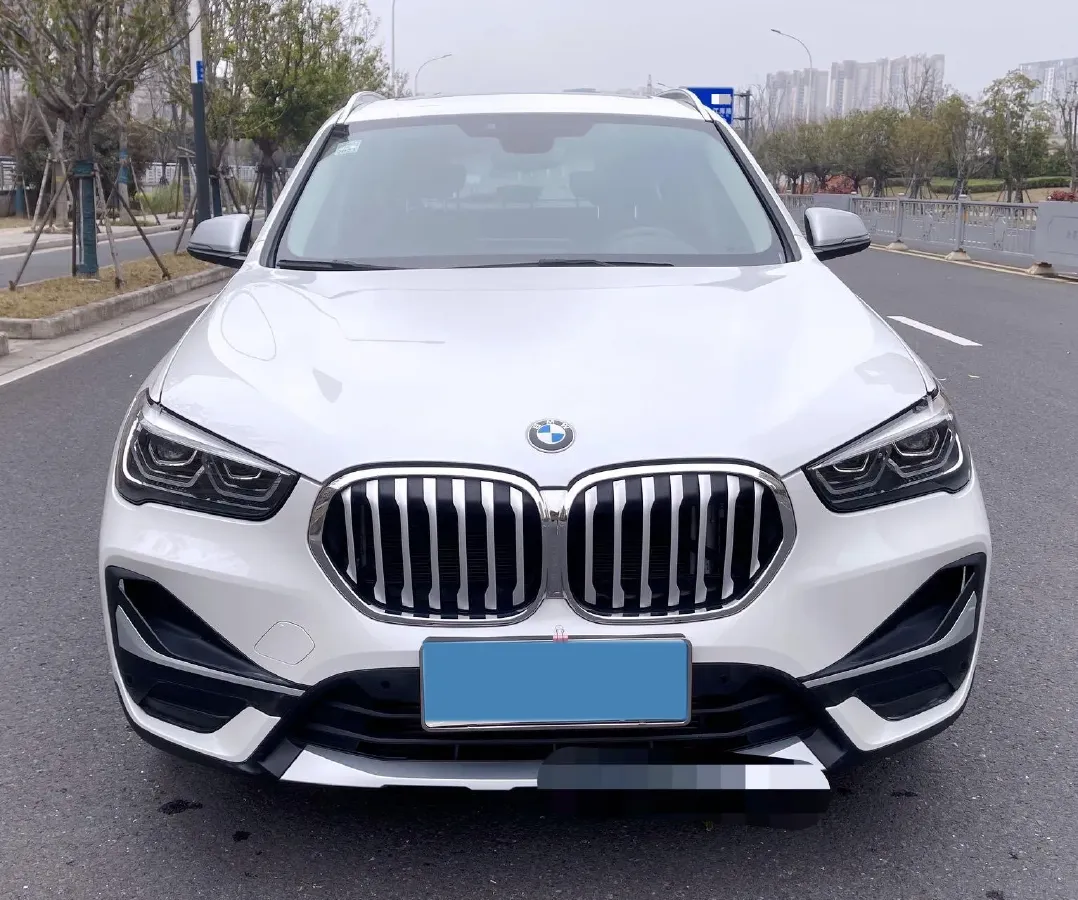 2021 BMW X1 2.0T 192HP L4 8AT,autocango,china used car exporter,china ev exporter,chinese used car exporter,chinese used ev exporter