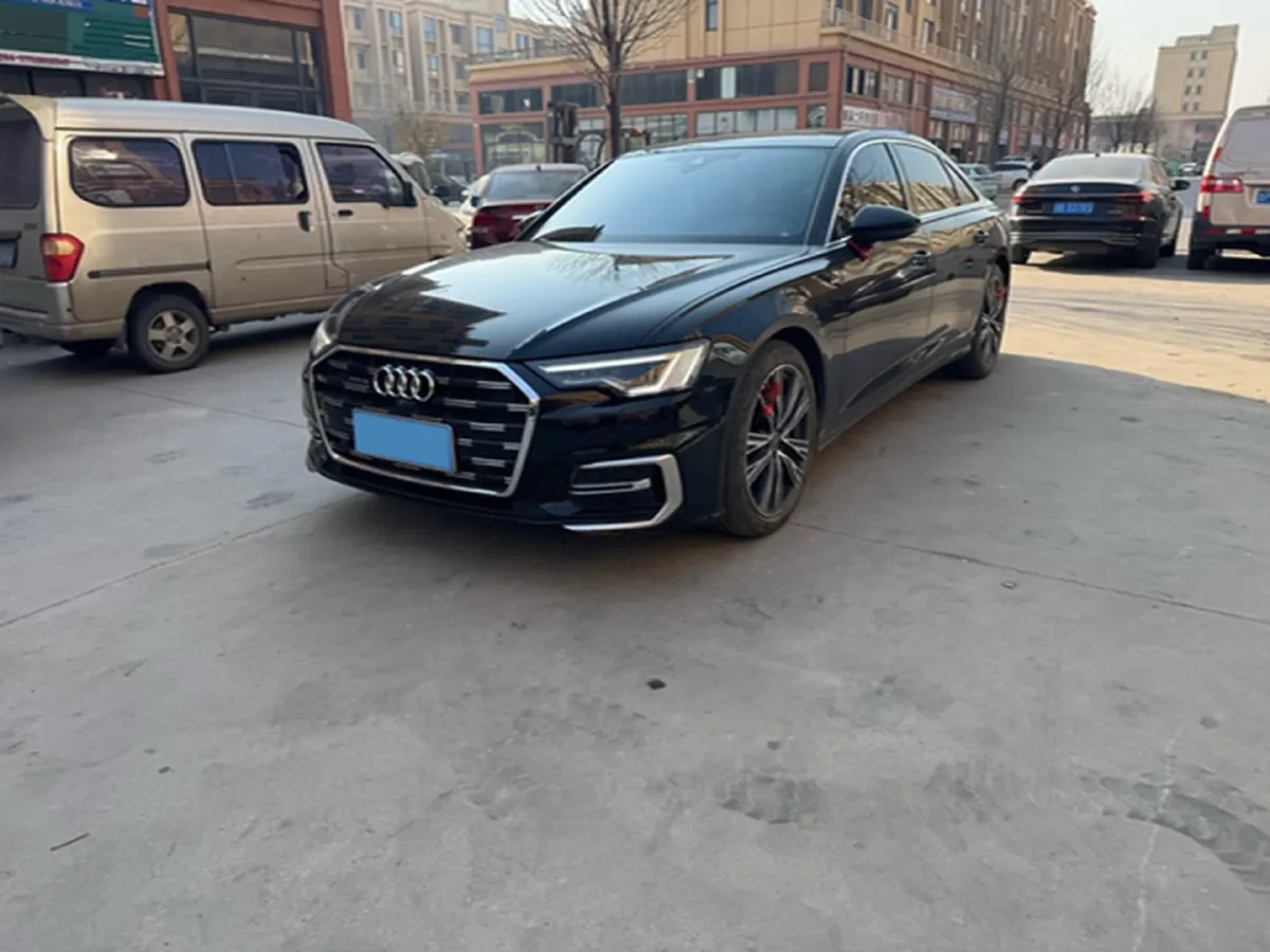 2024 Audi A6L 2.0T 245HP L4 7DCT,autocango,china used car exporter,china ev exporter,chinese used car exporter,chinese used ev exporter
