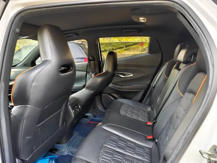 2022 ChangAn UNI-T 2.0T 233HP L4 8AT,autocango,china used car exporter,china ev exporter,chinese used car exporter,chinese used ev exporter