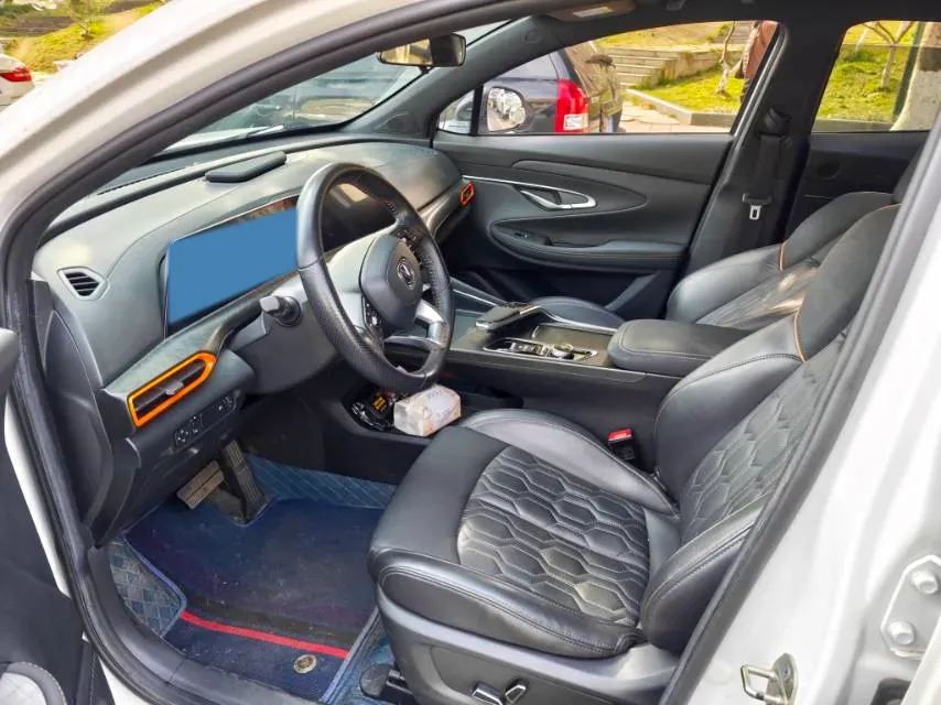 2022 ChangAn UNI-T 2.0T 233HP L4 8AT,autocango,china used car exporter,china ev exporter,chinese used car exporter,chinese used ev exporter