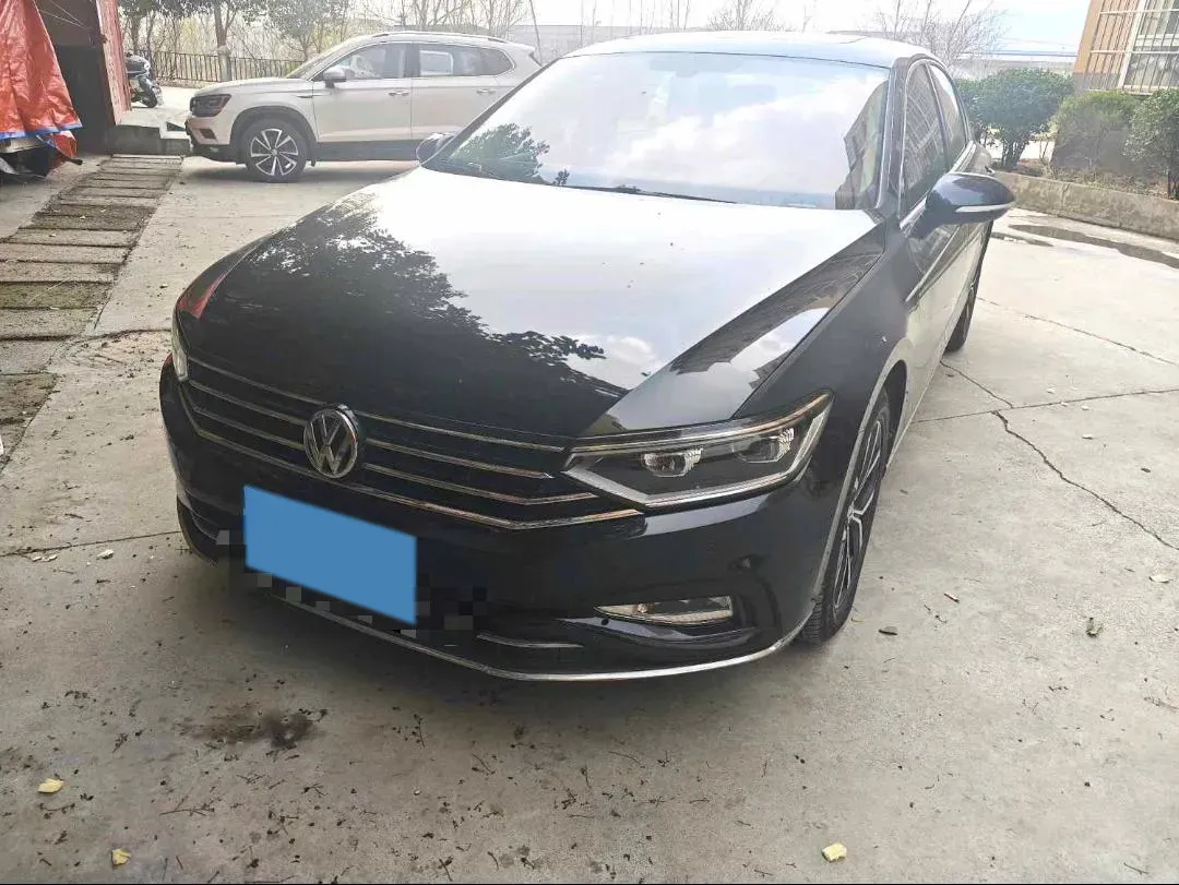 2020 Volkswagen Magotan 2.0T 186HP L4 7DCT,autocango,china used car exporter,china ev exporter,chinese used car exporter,chinese used ev exporter