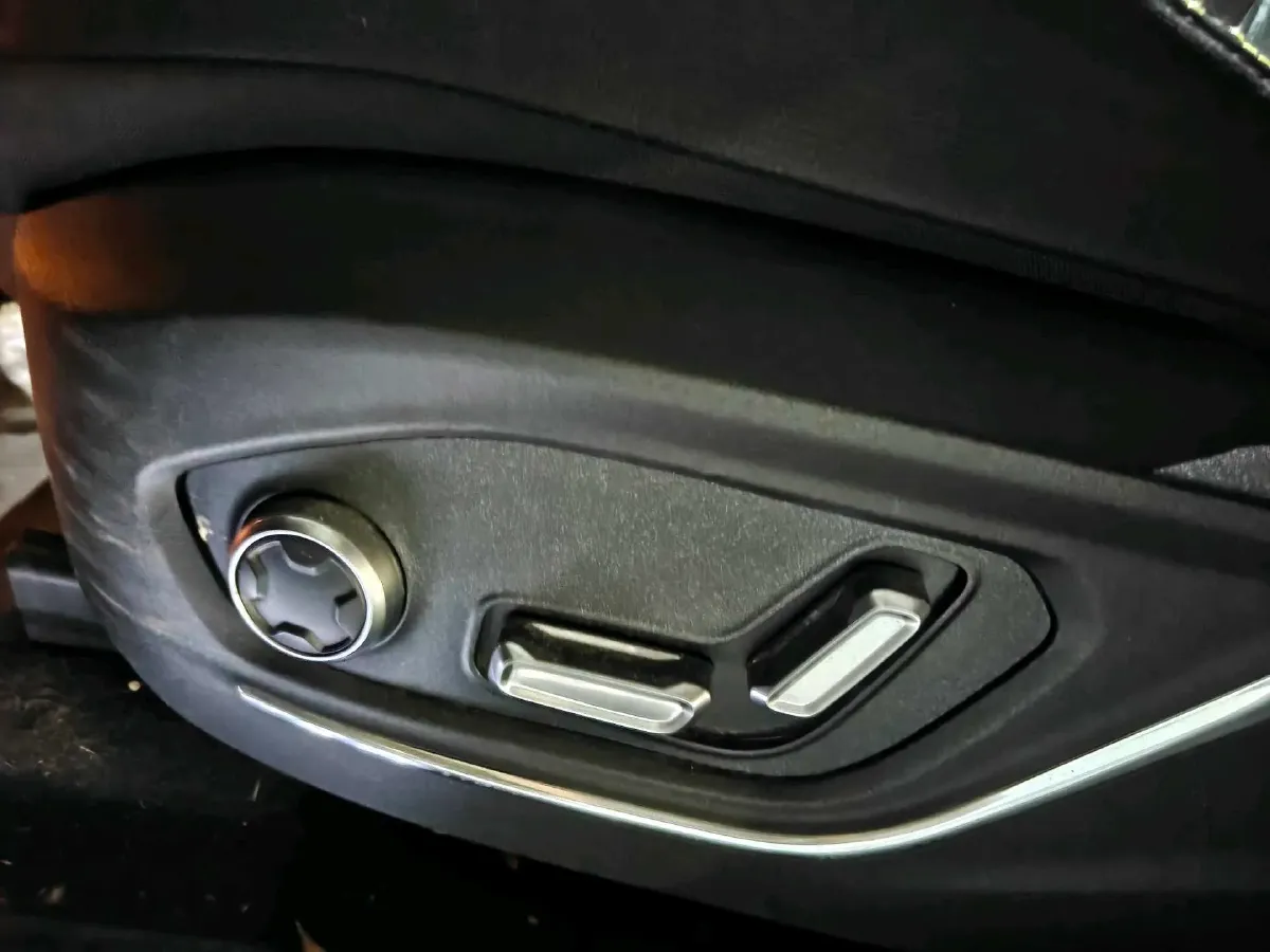 2020 LYNK&CO 05 2.0T 254HP L4 8AT,autocango,china used car exporter,china ev exporter,chinese used car exporter,chinese used ev exporter