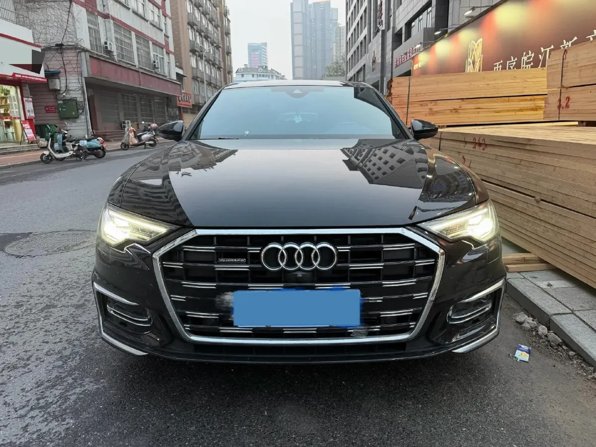 2024 Audi A6L 2.0T 245HP L4 7DCT,autocango,china used car exporter,china ev exporter,chinese used car exporter,chinese used ev exporter
