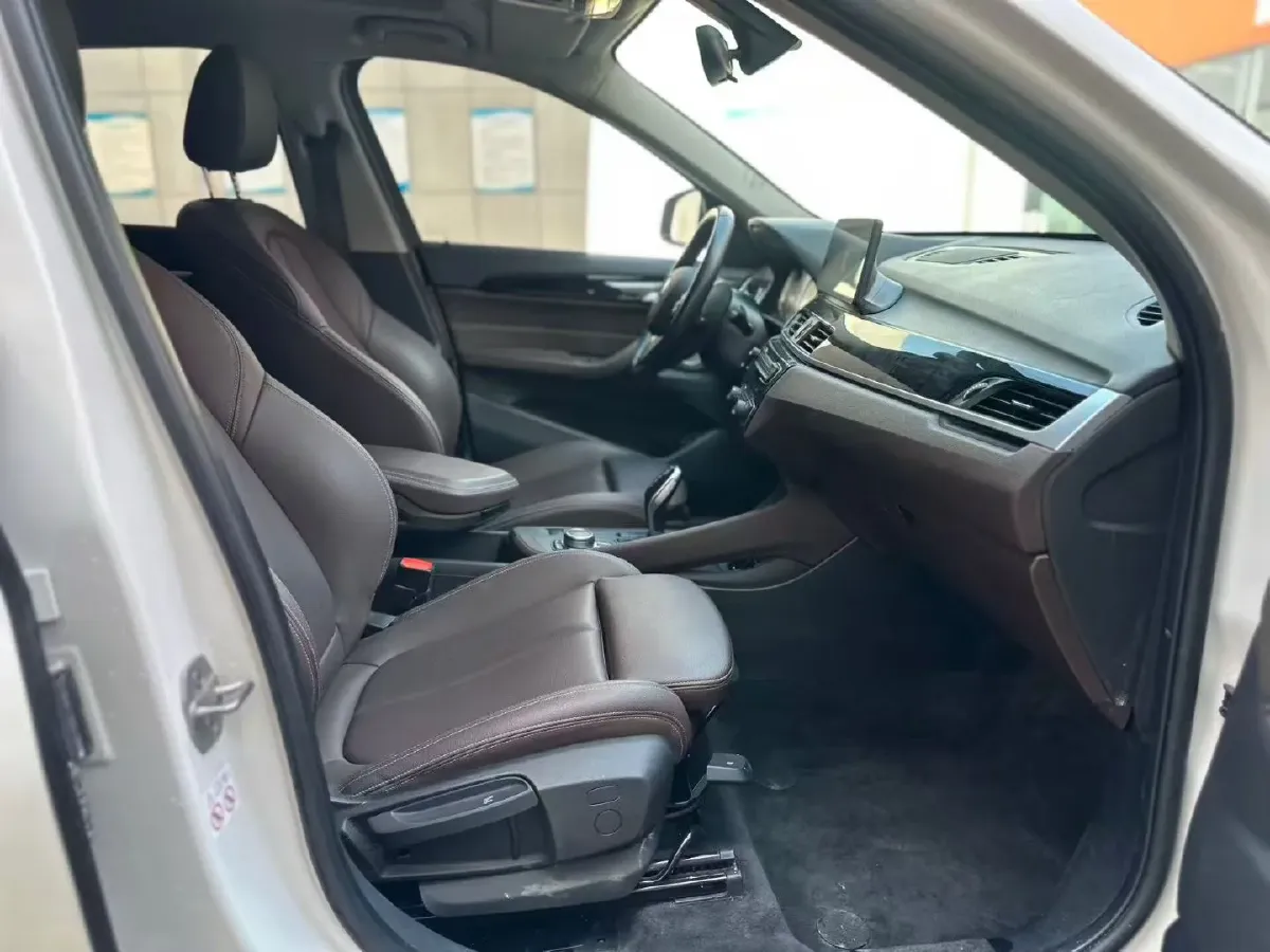 2022 BMW X1 1.5T 140HP L3 7DCT,autocango,china used car exporter,china ev exporter,chinese used car exporter,chinese used ev exporter