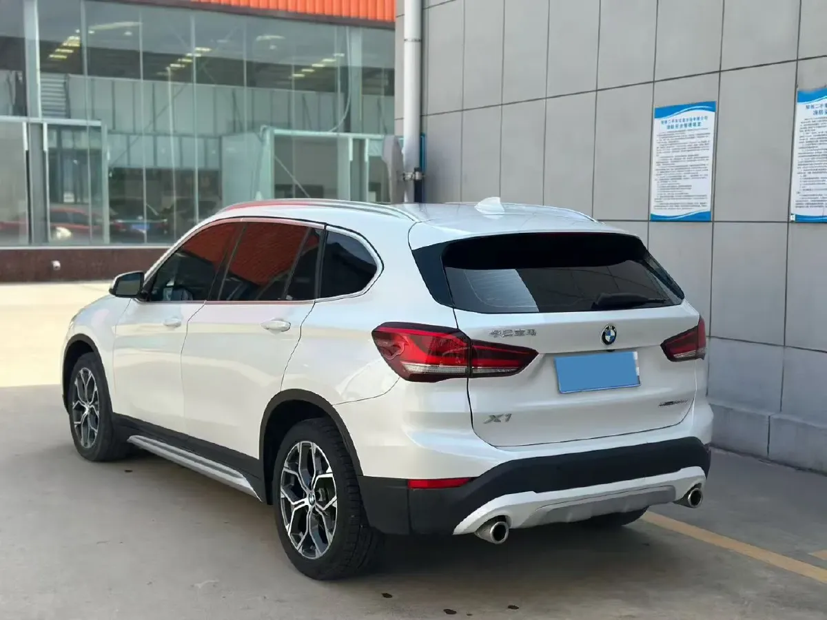 2022 BMW X1 1.5T 140HP L3 7DCT,autocango,china used car exporter,china ev exporter,chinese used car exporter,chinese used ev exporter