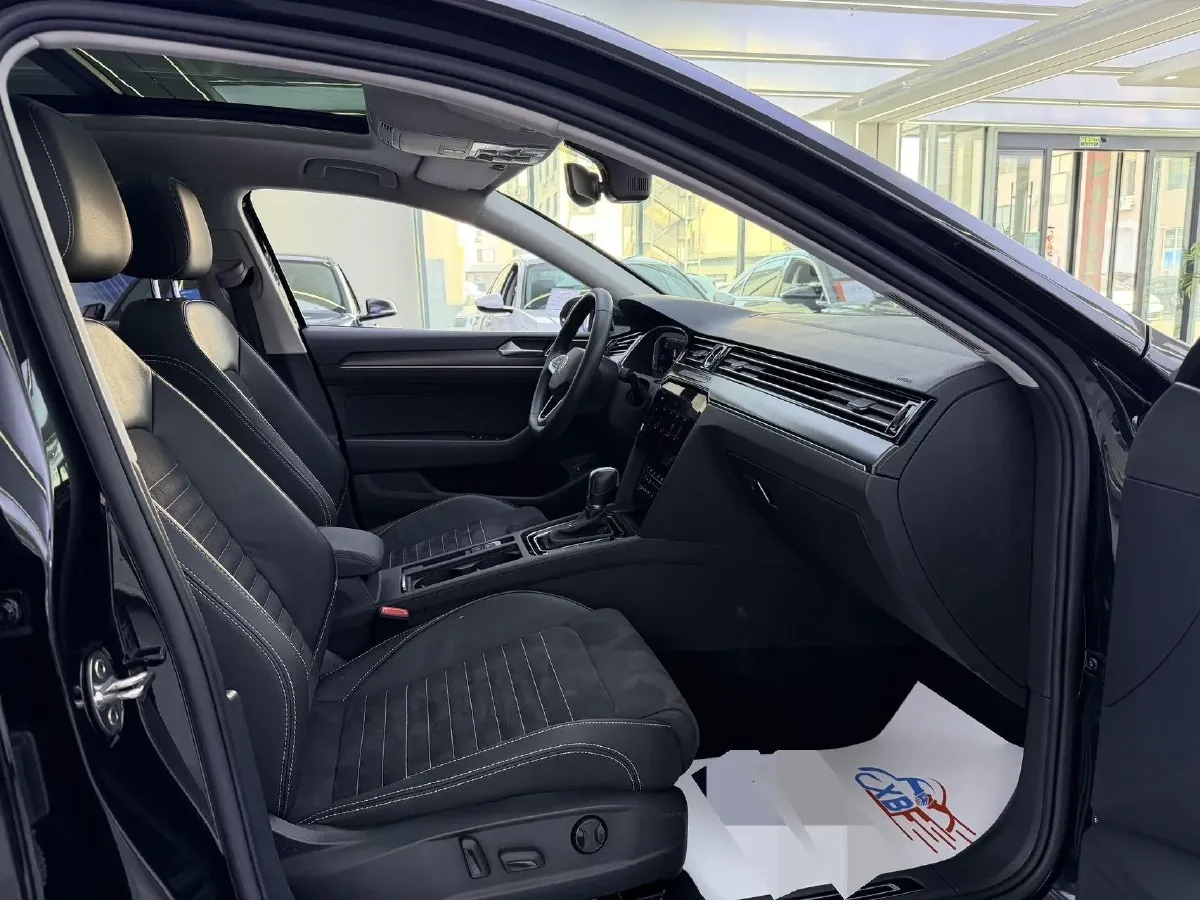 2020 Volkswagen Magotan 2.0T 186HP L4 7DCT,autocango,china used car exporter,china ev exporter,chinese used car exporter,chinese used ev exporter