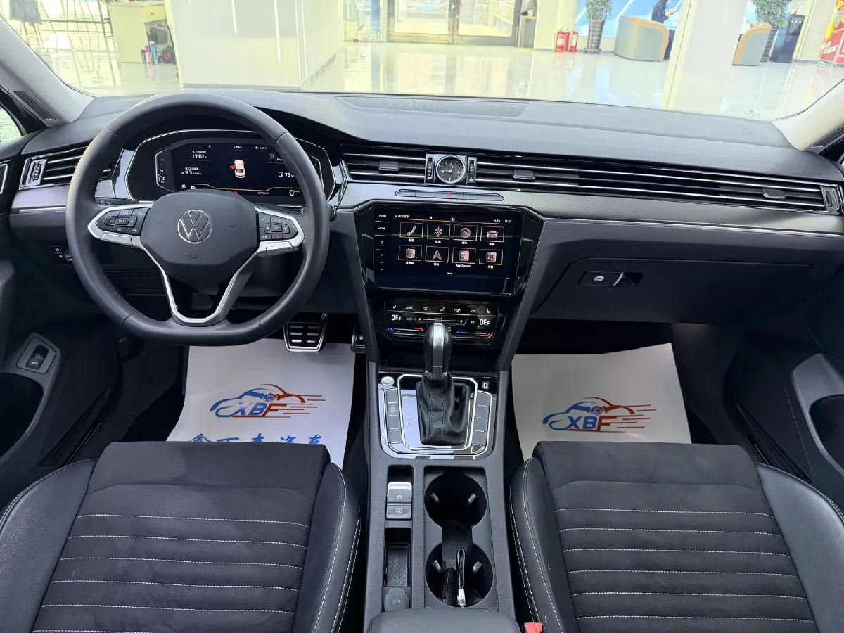 2020 Volkswagen Magotan 2.0T 186HP L4 7DCT,autocango,china used car exporter,china ev exporter,chinese used car exporter,chinese used ev exporter