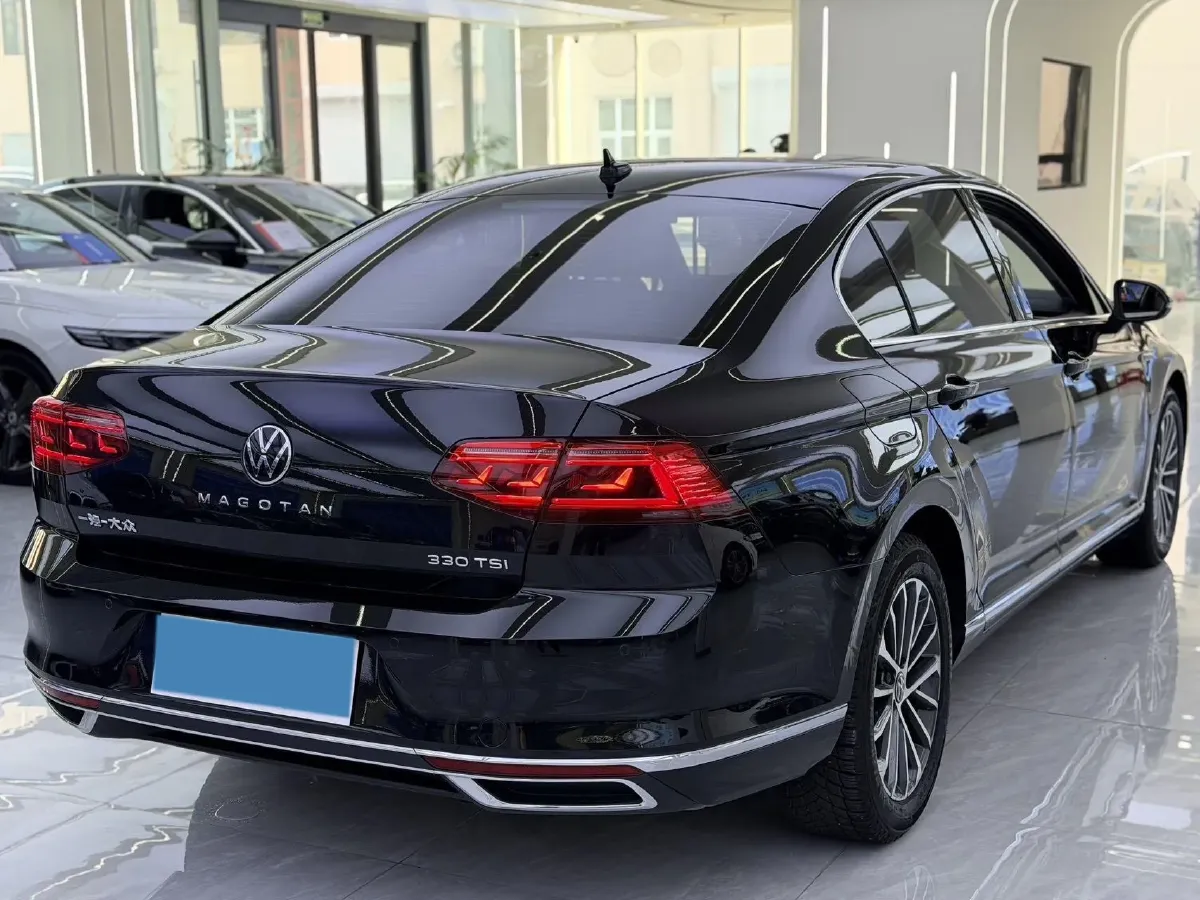 2020 Volkswagen Magotan 2.0T 186HP L4 7DCT,autocango,china used car exporter,china ev exporter,chinese used car exporter,chinese used ev exporter