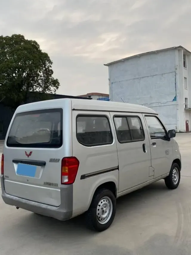 2019 WuLing ZhiGuang 1.2L 82HP L4 5MT,autocango,china used car exporter,china ev exporter,chinese used car exporter,chinese used ev exporter