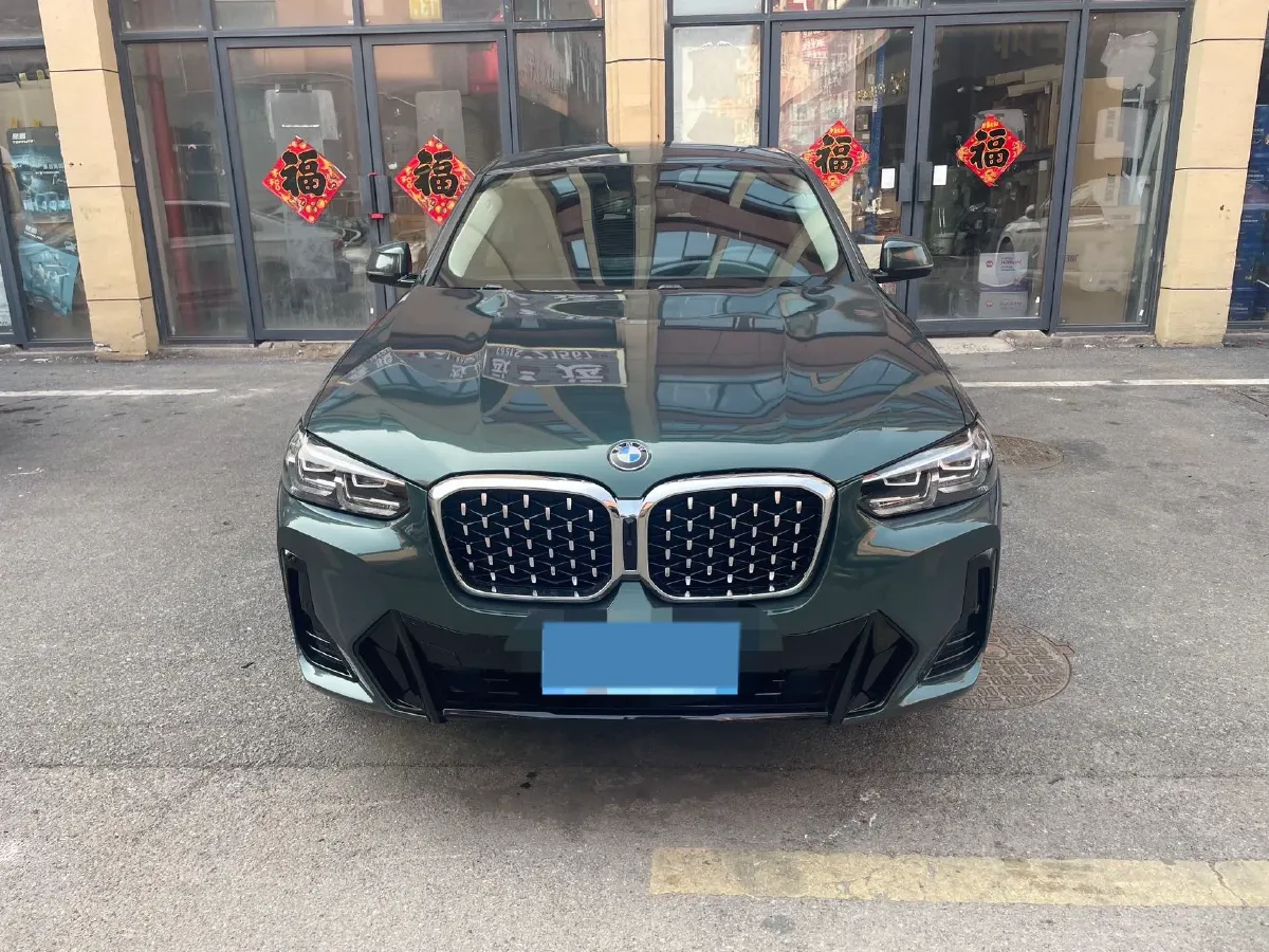 2022 BMW X4 2.0T 245HP L4 8AT,autocango,china used car exporter,china ev exporter,chinese used car exporter,chinese used ev exporter