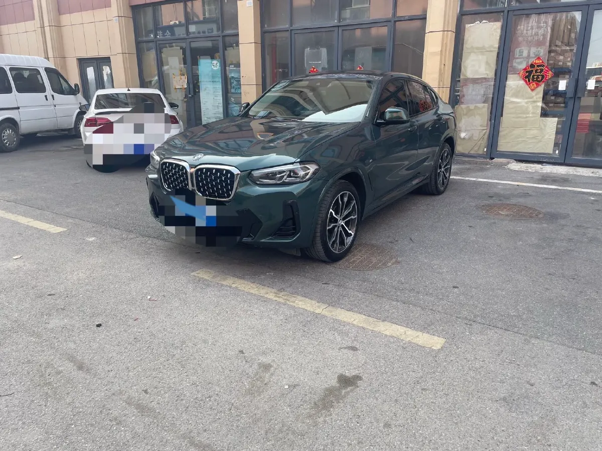2022 BMW X4 2.0T 245HP L4 8AT,autocango,china used car exporter,china ev exporter,chinese used car exporter,chinese used ev exporter