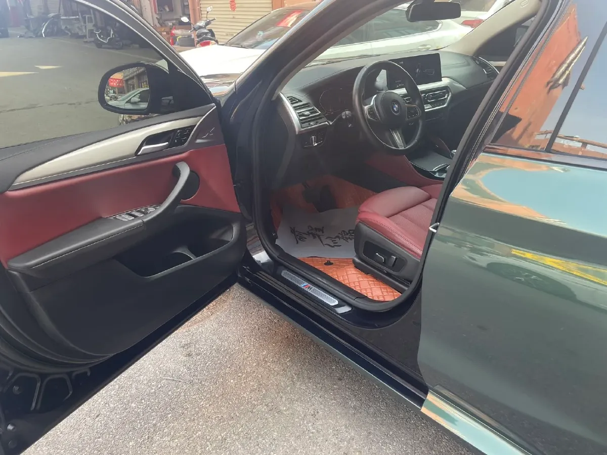 2022 BMW X4 2.0T 245HP L4 8AT,autocango,china used car exporter,china ev exporter,chinese used car exporter,chinese used ev exporter